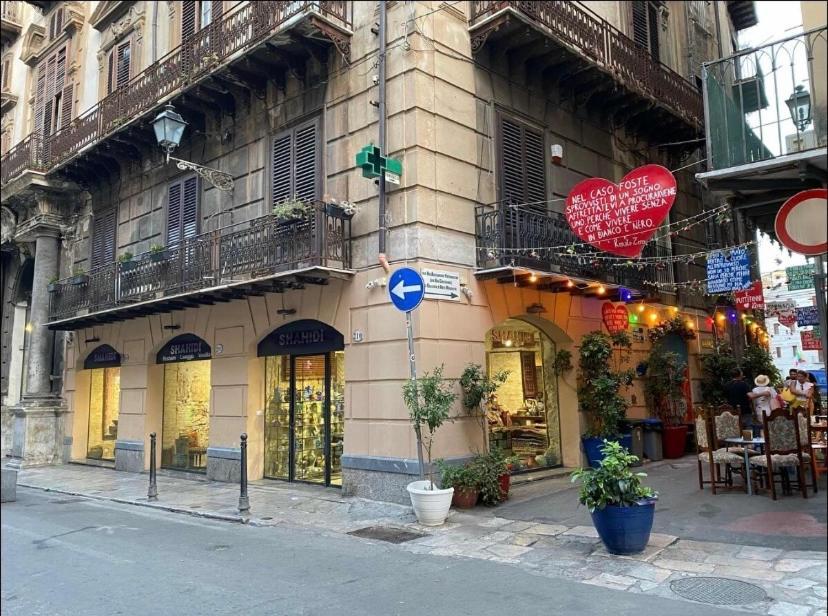 شقة Le Stanze Del Conte باليرمو المظهر الخارجي الصورة
